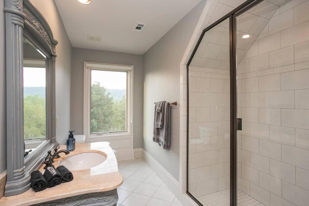 Supreme Luxury For Discerning Tastes Villa Nashville Eksteriør billede