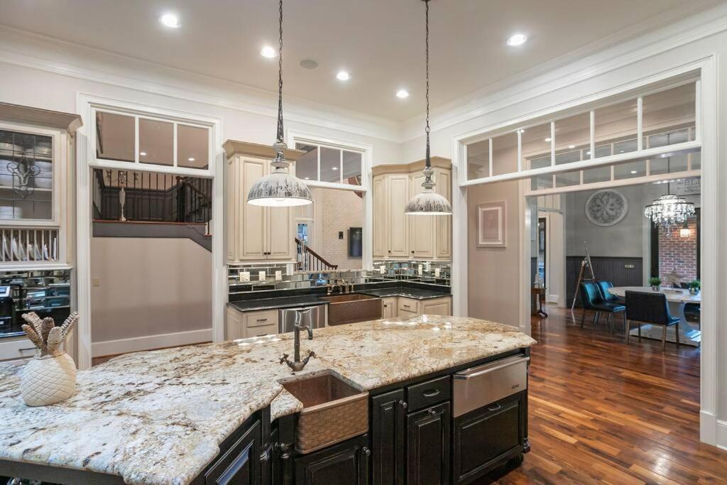 Supreme Luxury For Discerning Tastes Villa Nashville Eksteriør billede