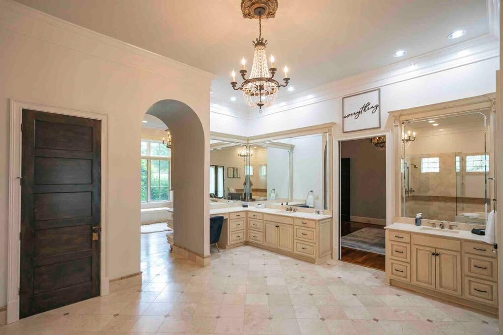 Supreme Luxury For Discerning Tastes Villa Nashville Eksteriør billede